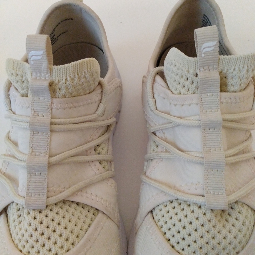 Fabletics Brookside Performance Cream Fabric Lace… - image 4